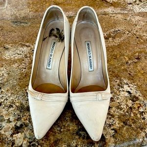 Manolo Blahnik cream heels